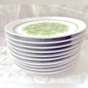 10 Vintage Noritake Dinner 10.5” plate set 10 pieces. Made in Japan. Excellent.